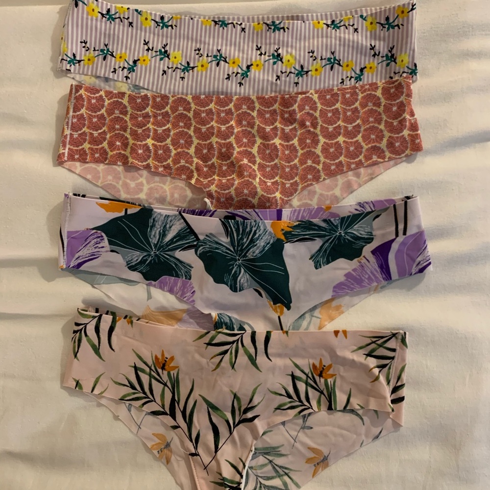 4 piece urban outfitters seamless underwear set